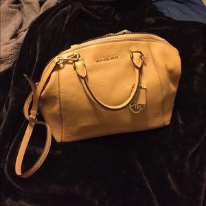 Michael kors leather bag